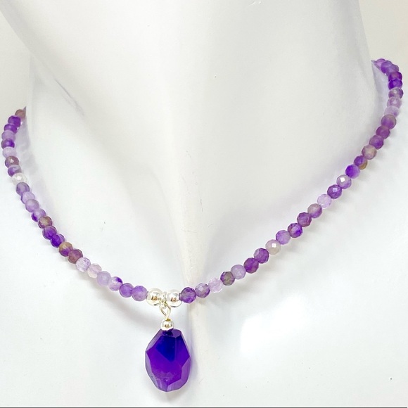 Amethyst nugget & faceted bead necklace + earrings - Picture 6 of 7